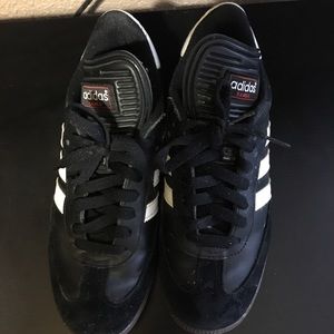 Men’s Adidas Samba Sneakers